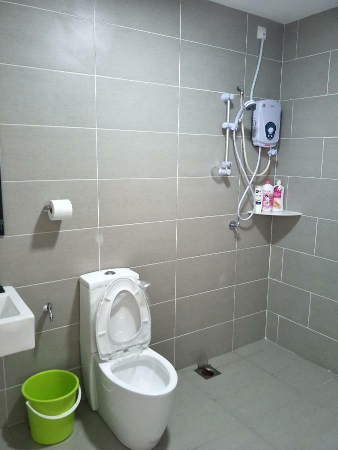 Holiday Homestay 세렘반 외부 사진